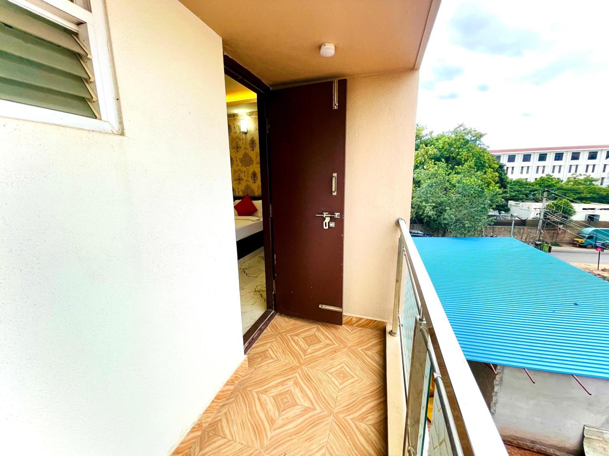 Aura By Agira Hotels Yelahanka ภายนอก รูปภาพ